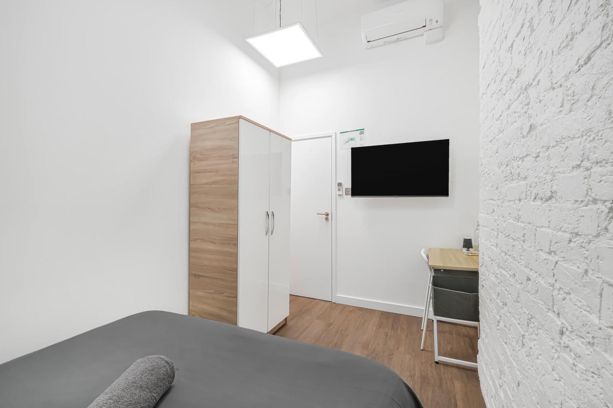 The Grand M London City Room photo